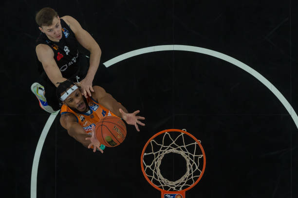 比分优势 比分优势