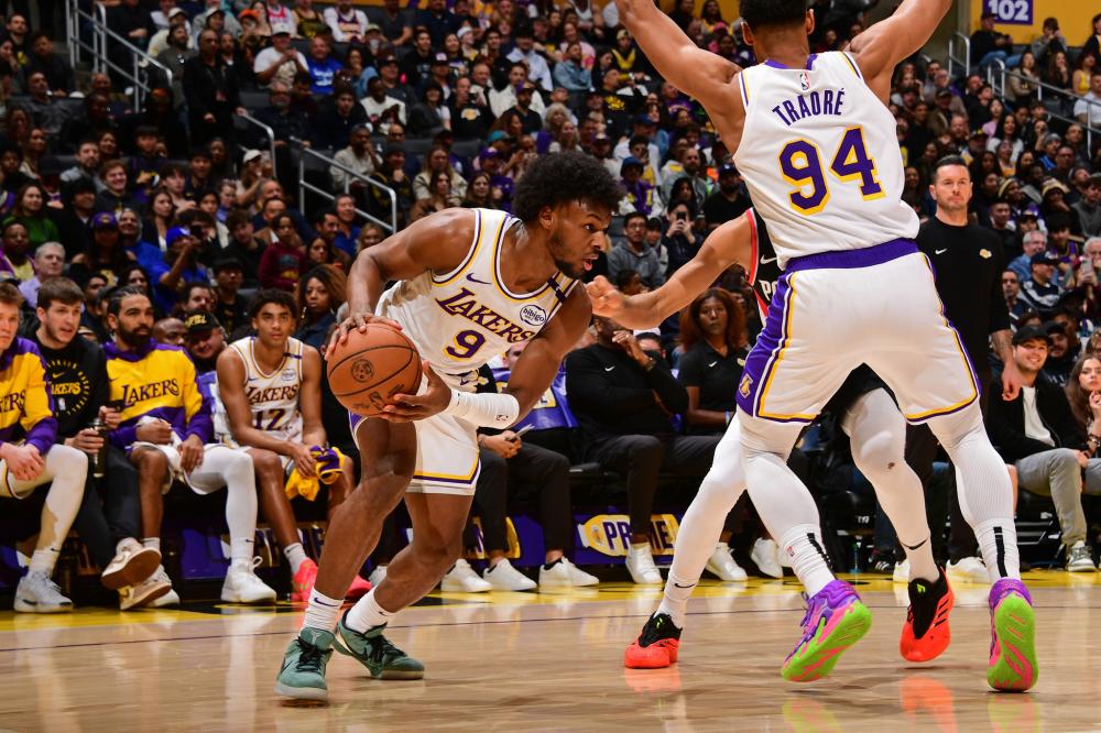 触性膝伤的 触性膝伤的