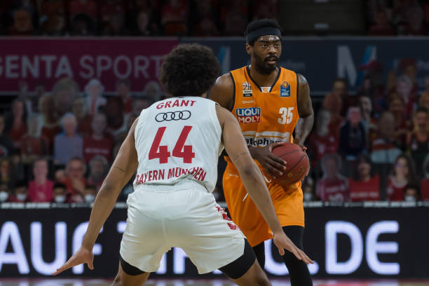 瓦拉多的期 瓦拉多的期